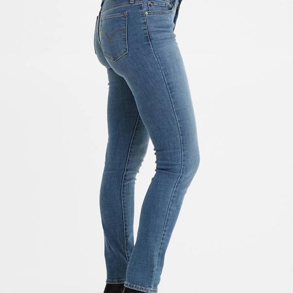 NWT Levi's 711 SKINNY WOMEN'S JEANS, size 24W x 32L - Picture 4 of 4